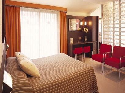 Hotel 4* Montagut Suites - Aqua Santa Susanna Spania