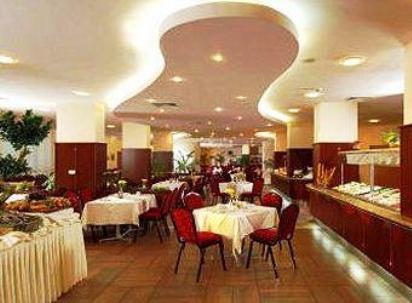 Hotel 3* Helios Park & Resort Nisipurile de Aur Bulgaria