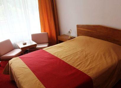 Hotel 3* Caciulata Calimanesti Caciulata Romania