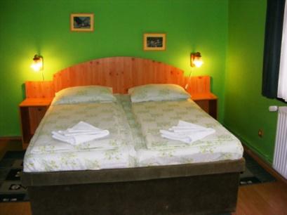 Pensiune 2* Casa Lorabella Baile Herculane Romania