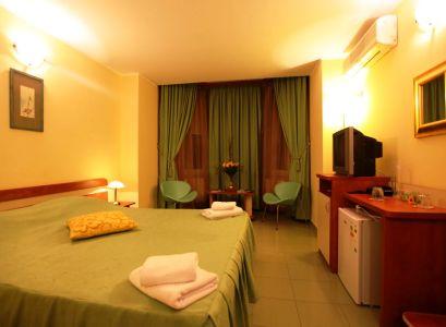Hotel 3* Traian Calimanesti Caciulata Romania