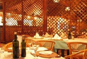 Resort 4* Madoogali Island Atolul Ari Maldive