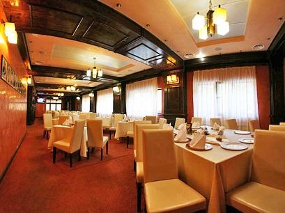 Hotel 3* Sara Ticleni Romania