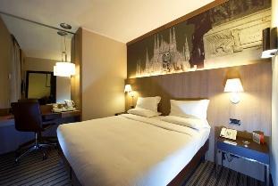 Hotel 4* Starhotels Ritz Milano Italia