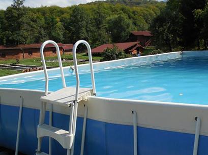 Complex Turistic 4* Pastravaria Albota Arpasu de Sus Romania