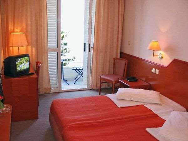 Hotel 3* Nimfa Makarska Croatia