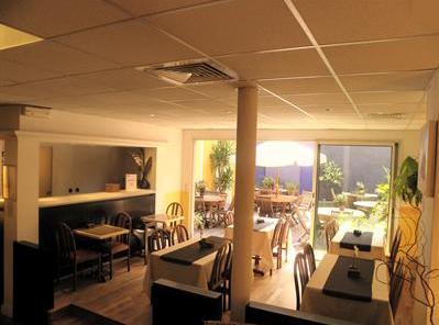 Hotel 3* Kyriad Centre Gare Nisa Franta