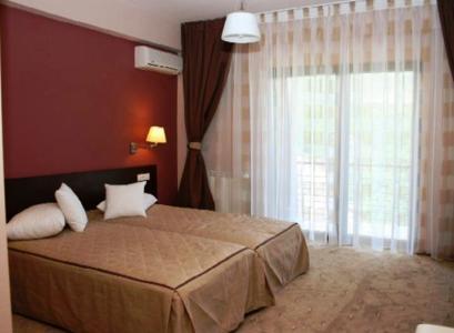 Hotel 4* Secret Garden  Danesti Romania