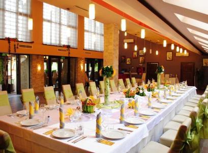 Hotel 4* Secret Garden  Danesti Romania