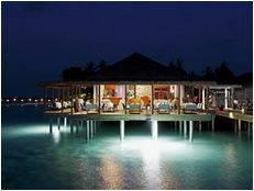 Resort 4* Centara Grand Island Resort & Spa Maldives Atolul Ari Maldive