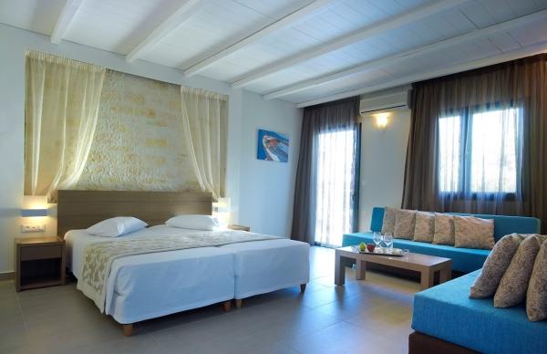 Hotel 3*+ Minos Village Agia Marina Grecia