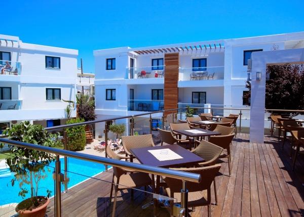 Hotel 3*+ Minos Village Agia Marina Grecia