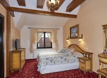 Conac 5* Ambient Brasov Romania