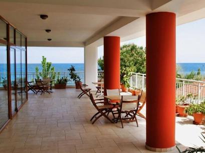 Hotel 4* Maranton Beach Kinyra Grecia