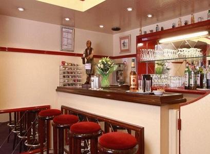 Hotel 3* DU PRE Paris Franta