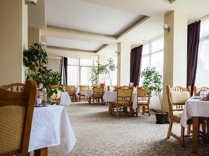 Hotel 3*  Domogled Baile Herculane Romania